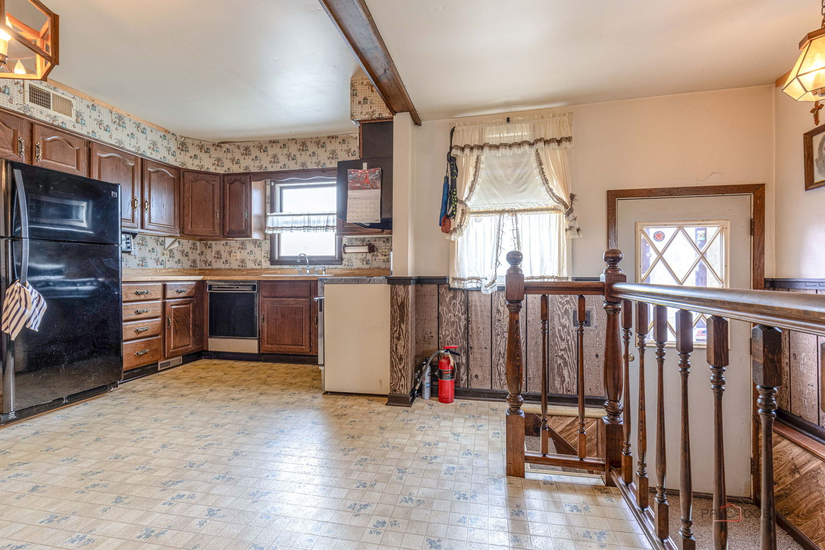 580 North Quentin Road Palatine, IL 60067 - Photo 8 of 53 Gallery Image 8