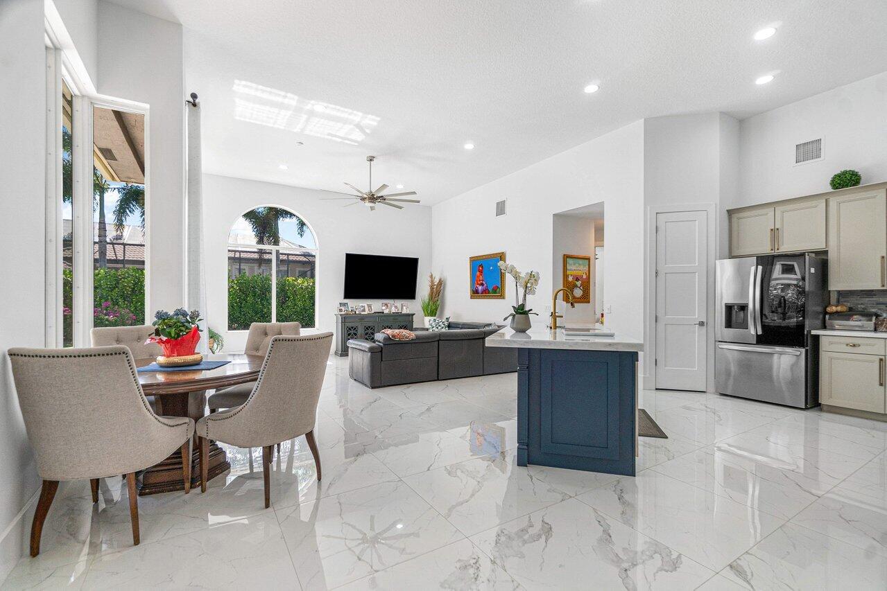 21741 Fall River Drive Boca Raton, FL 33428 - Photo 9 of 29 012-21741FallRiverDrive-BocaRaton-FL-334