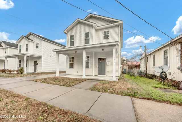$2,200 | 1011 Campbell Street, Wilmington, NC 28401