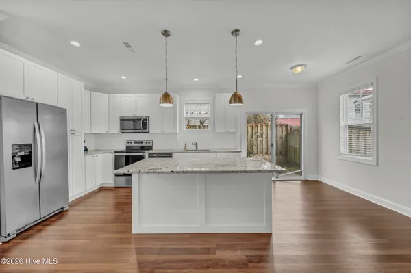 $2,200 | 1011 Campbell Street, Wilmington, NC 28401