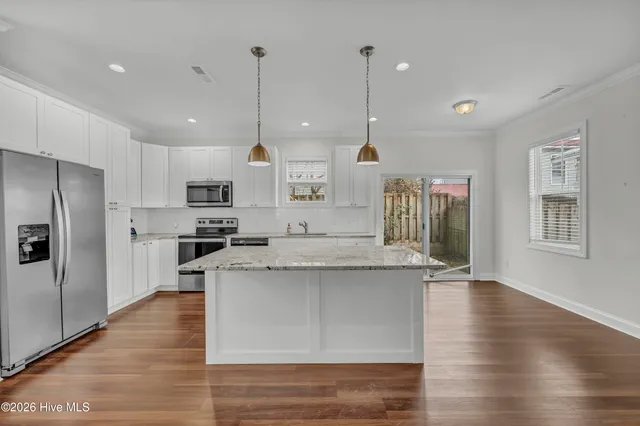 $2,200 | 1011 Campbell Street, Wilmington, NC 28401