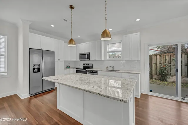 $2,200 | 1011 Campbell Street, Wilmington, NC 28401