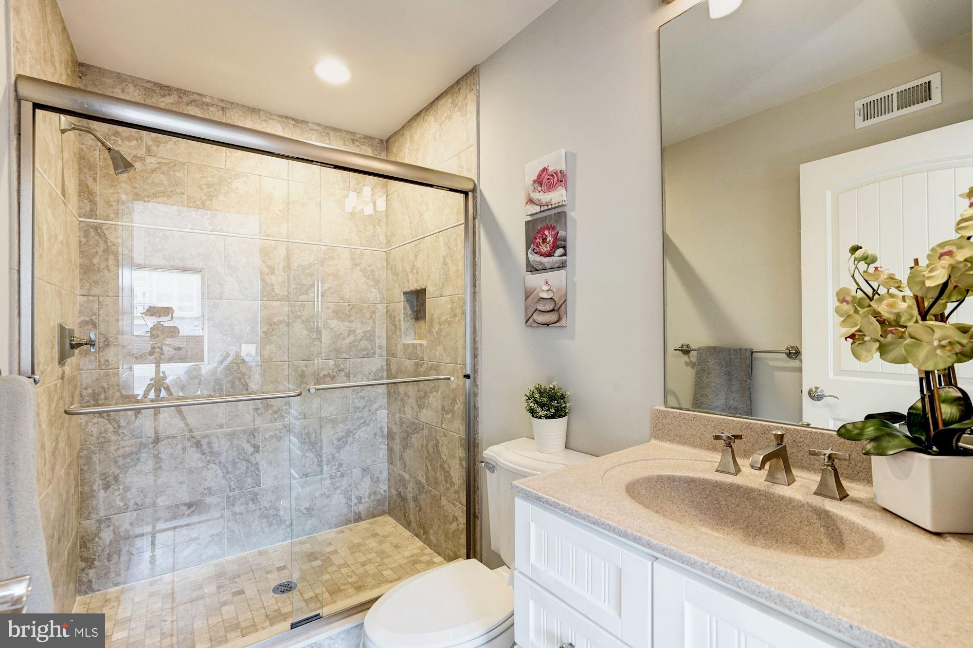 1464 Harvard Street Northwest, Unit 14 Washington, DC 20009 - Photo 17 of 28 master bath