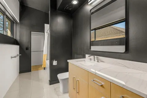 $1,299,000 | 921 North Bailey Avenue, Fort Worth, TX 76107