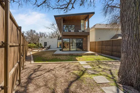 $1,299,000 | 921 North Bailey Avenue, Fort Worth, TX 76107