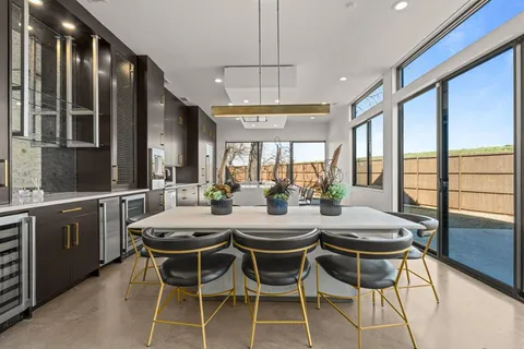 $1,299,000 | 921 North Bailey Avenue, Fort Worth, TX 76107