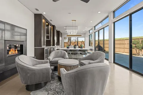 $1,299,000 | 921 North Bailey Avenue, Fort Worth, TX 76107