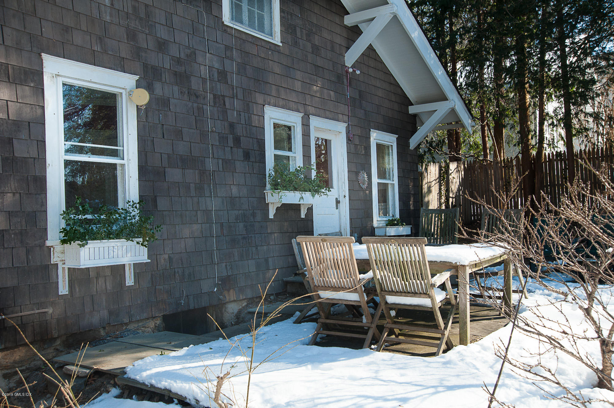 28 Chapel Lane Riverside, CT 06878 - Photo 33 of 38 a view of outdoor dining space with a patio