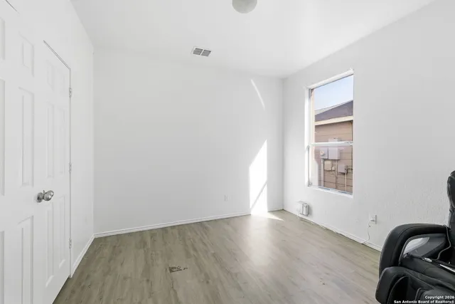 $2,350 | 12147 Amber Vista, San Antonio, TX 78254