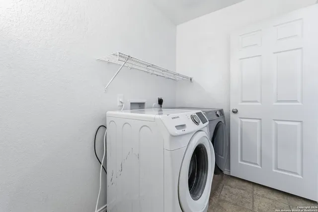 $2,350 | 12147 Amber Vista, San Antonio, TX 78254