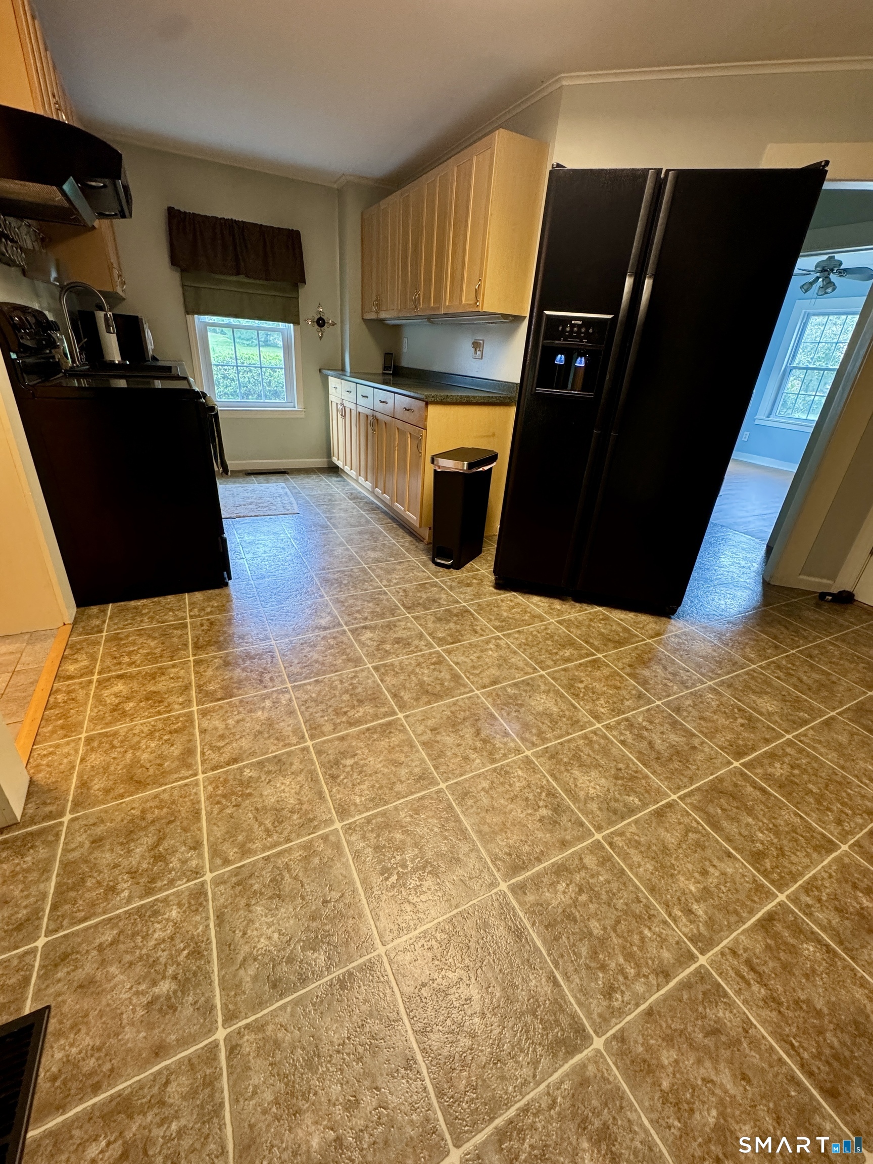834 Bee Street Meriden, CT 06450 - Photo 22 of 33