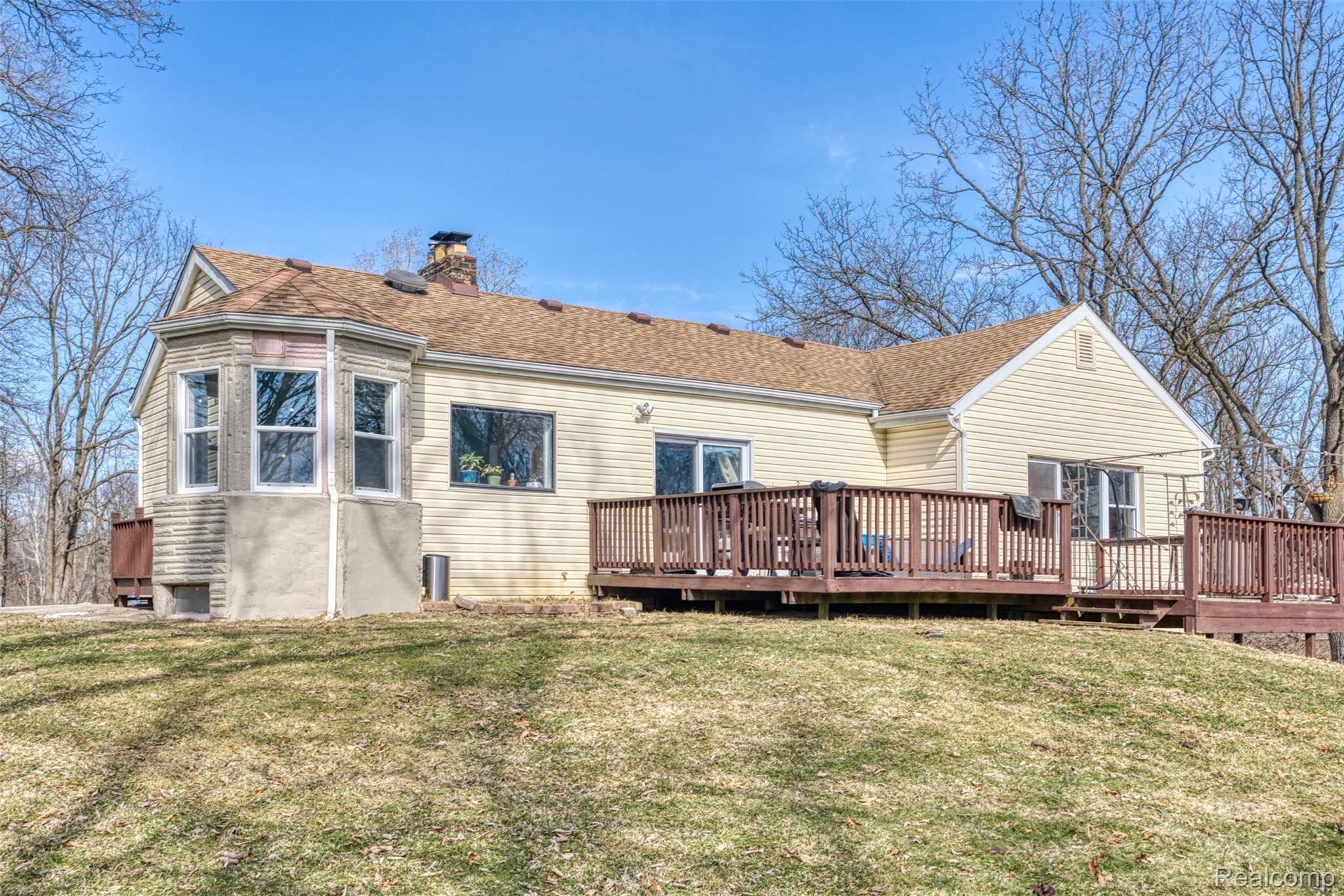 2150 East Coon Lake Road Howell, MI 48843 - Photo 23 of 36 2150 Coon Lake 12.jpg