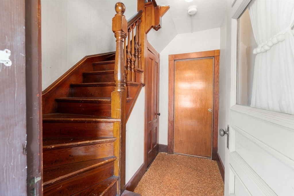 143 Spencer Street Fall River, MA 02721 - Photo 6 of 34