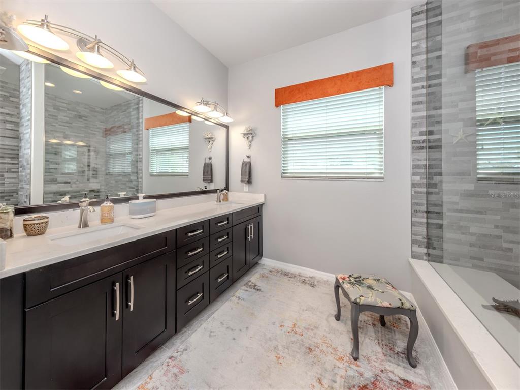 1109 The Rialto Venice, FL 34285 - Photo 18 of 48