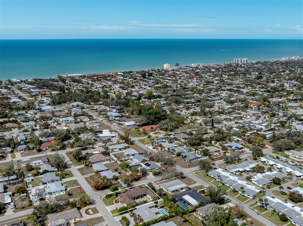 1109 The Rialto Venice, FL 34285 - Photo 5 of 48