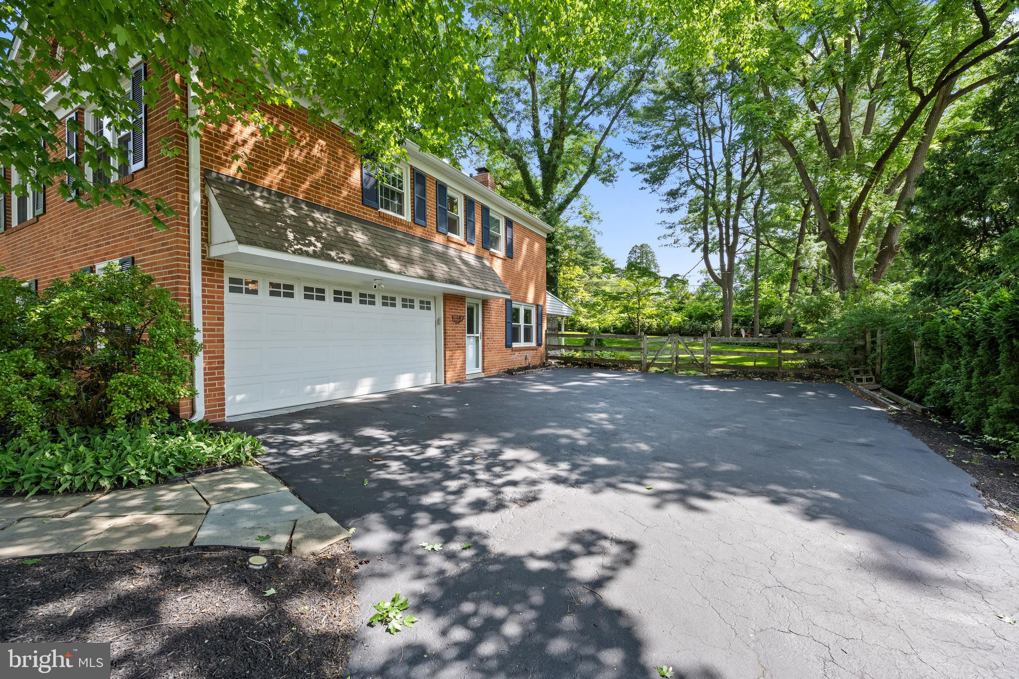 1635 Thomas Road Wayne, PA 19087 - Photo 35 of 52 2 car attached garage