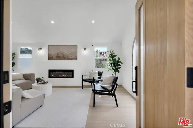 $8,500 | 2222 Valentine Street, Los Angeles, CA 90026