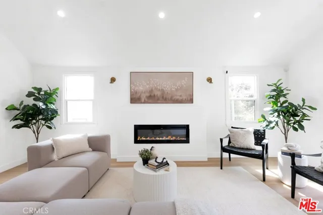 $8,500 | 2222 Valentine Street, Los Angeles, CA 90026