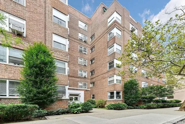 $449,000 | 71-36 110th Street, Unit 6H | Forest Hills