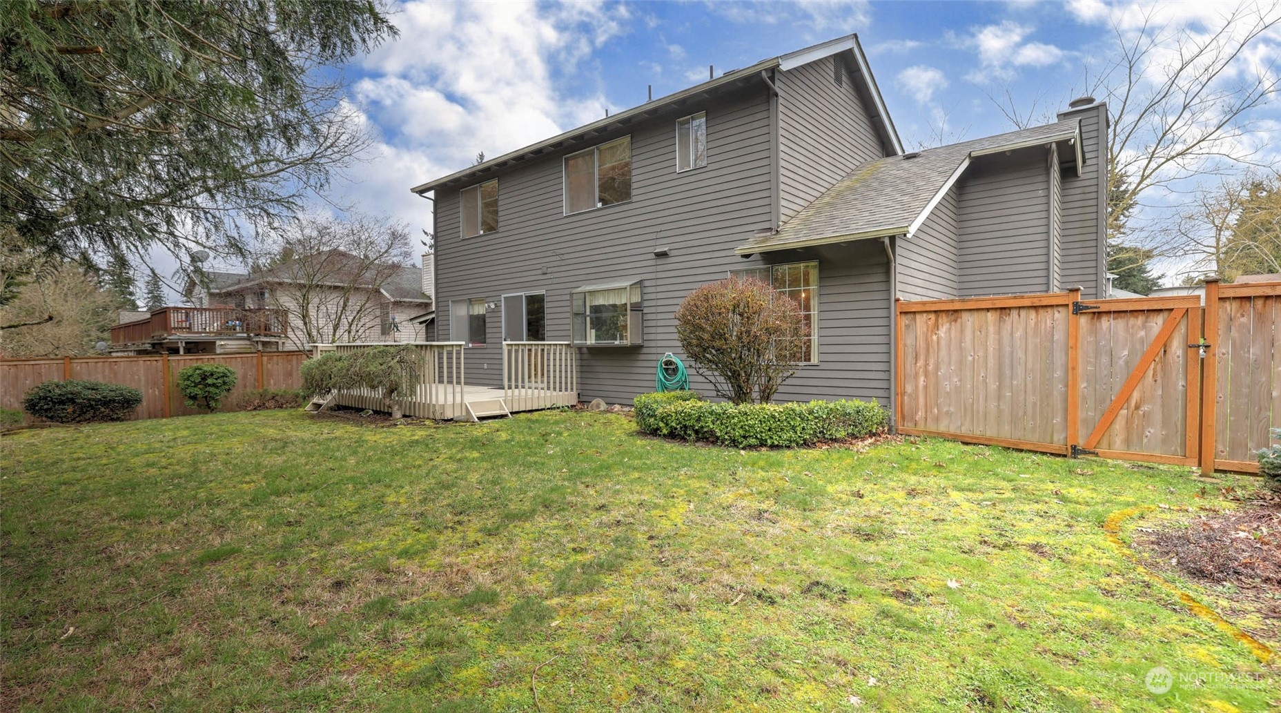 166 Vashon Place Northeast Renton, WA 98059 - Photo 22 of 25 Gallery Image 22