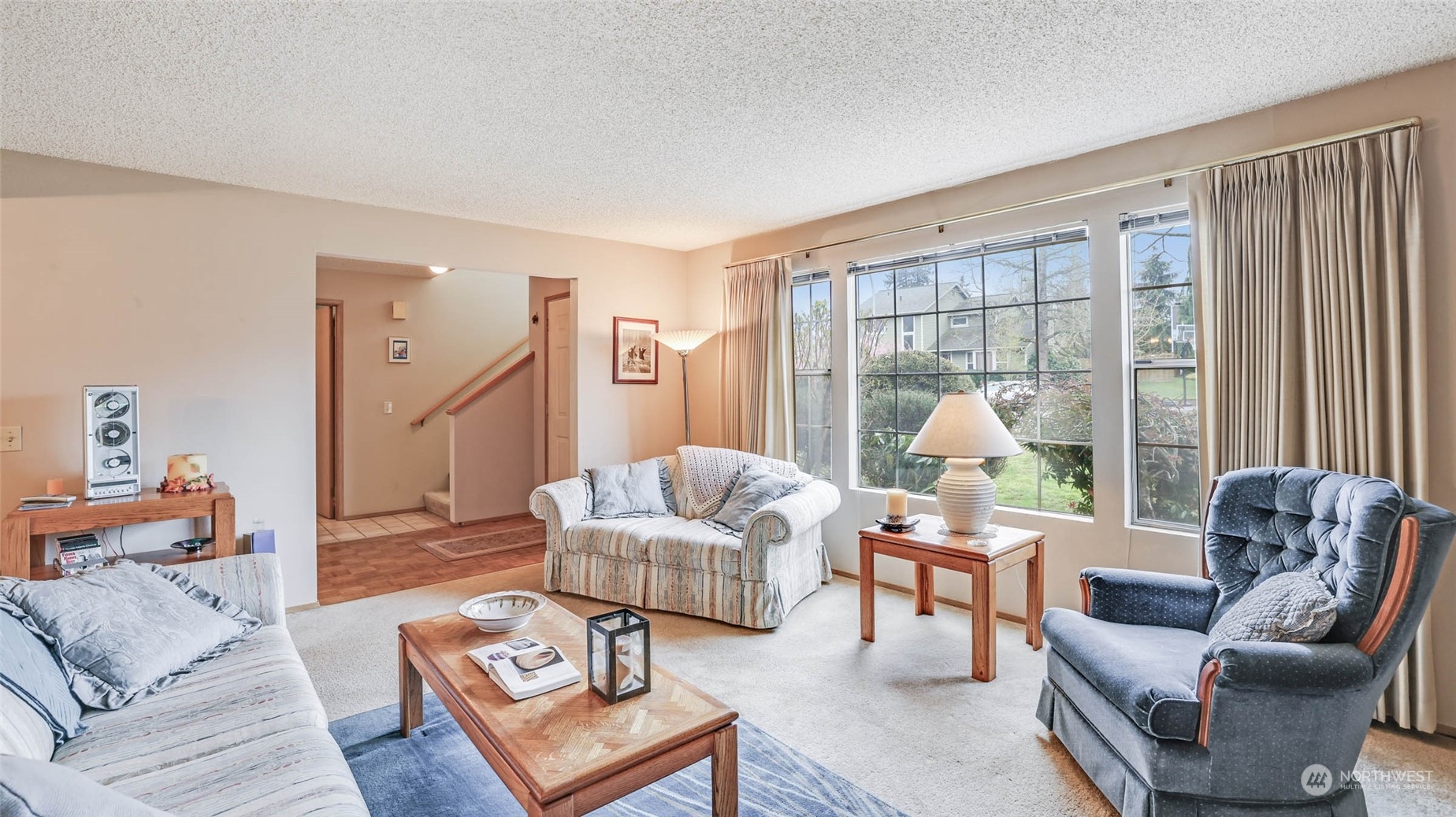 166 Vashon Place Northeast Renton, WA 98059 - Photo 5 of 25 Gallery Image 5