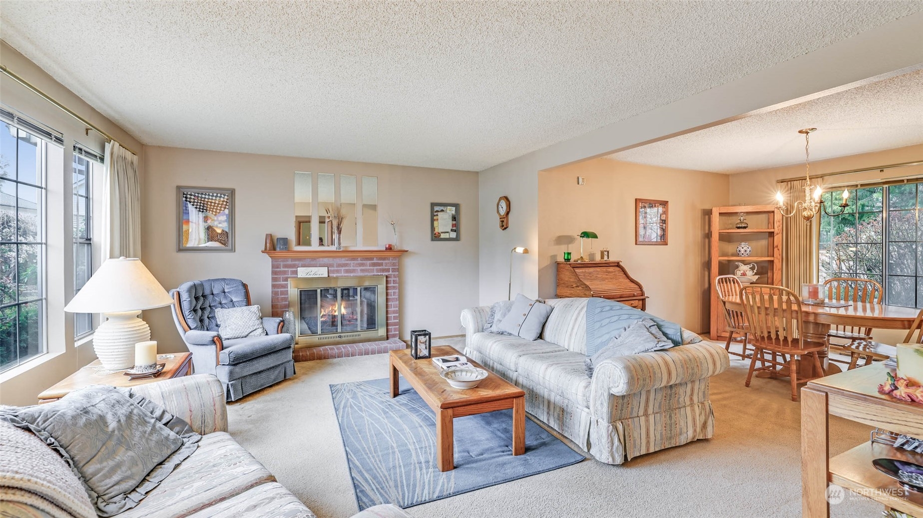 166 Vashon Place Northeast Renton, WA 98059 - Photo 6 of 25 Gallery Image 6