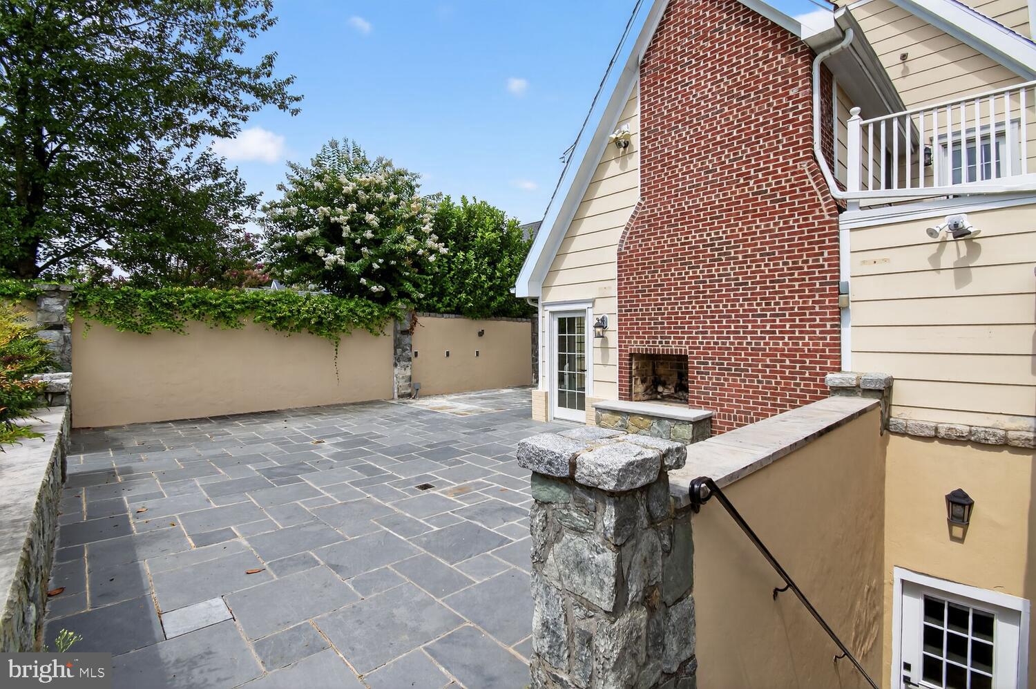 3112 Legation Street Northwest Washington, DC 20015 - Photo 4 of 56