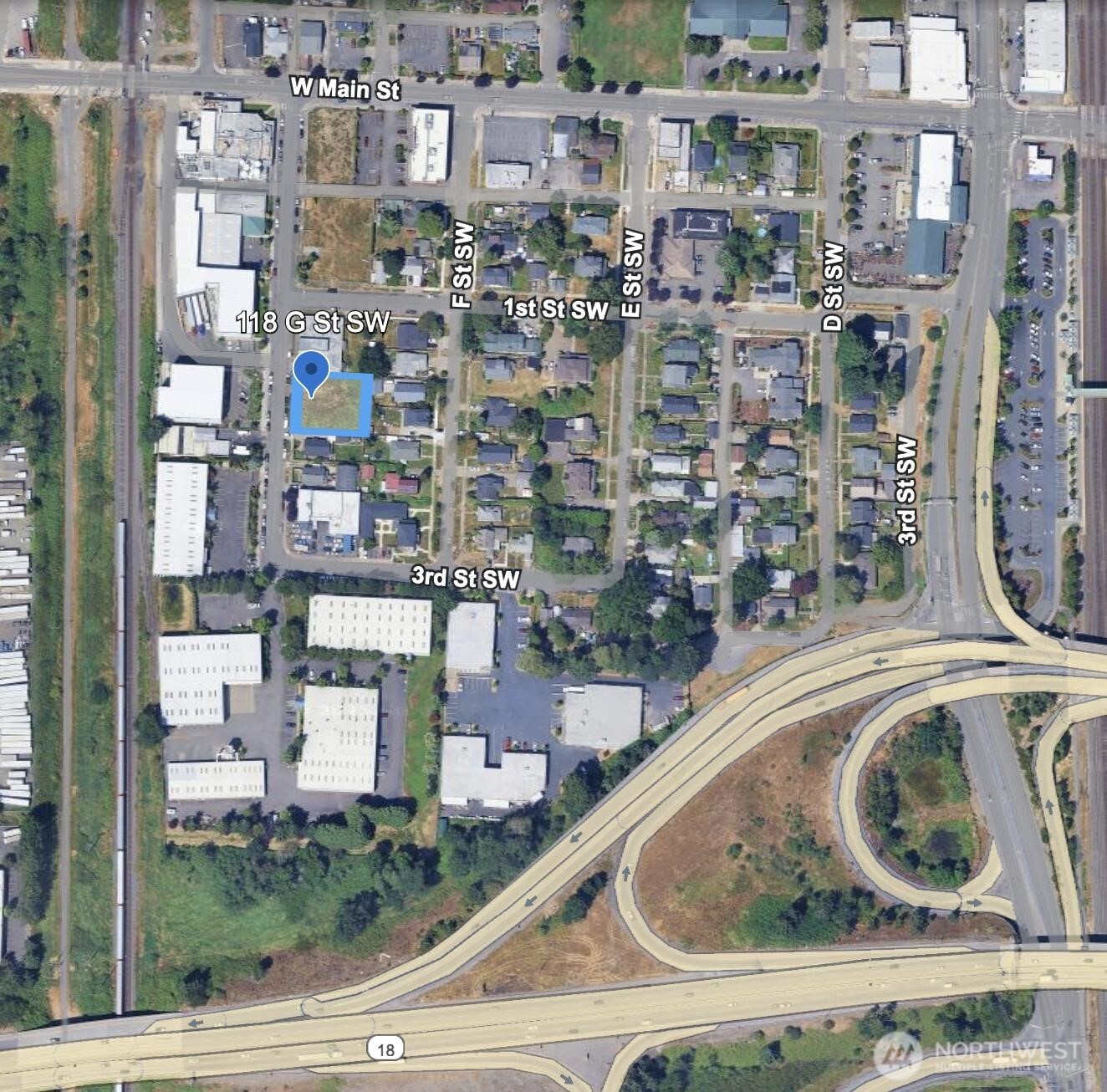 118 G Street Southwest Auburn, WA 98001 - Photo 4 of 5 a view of parking