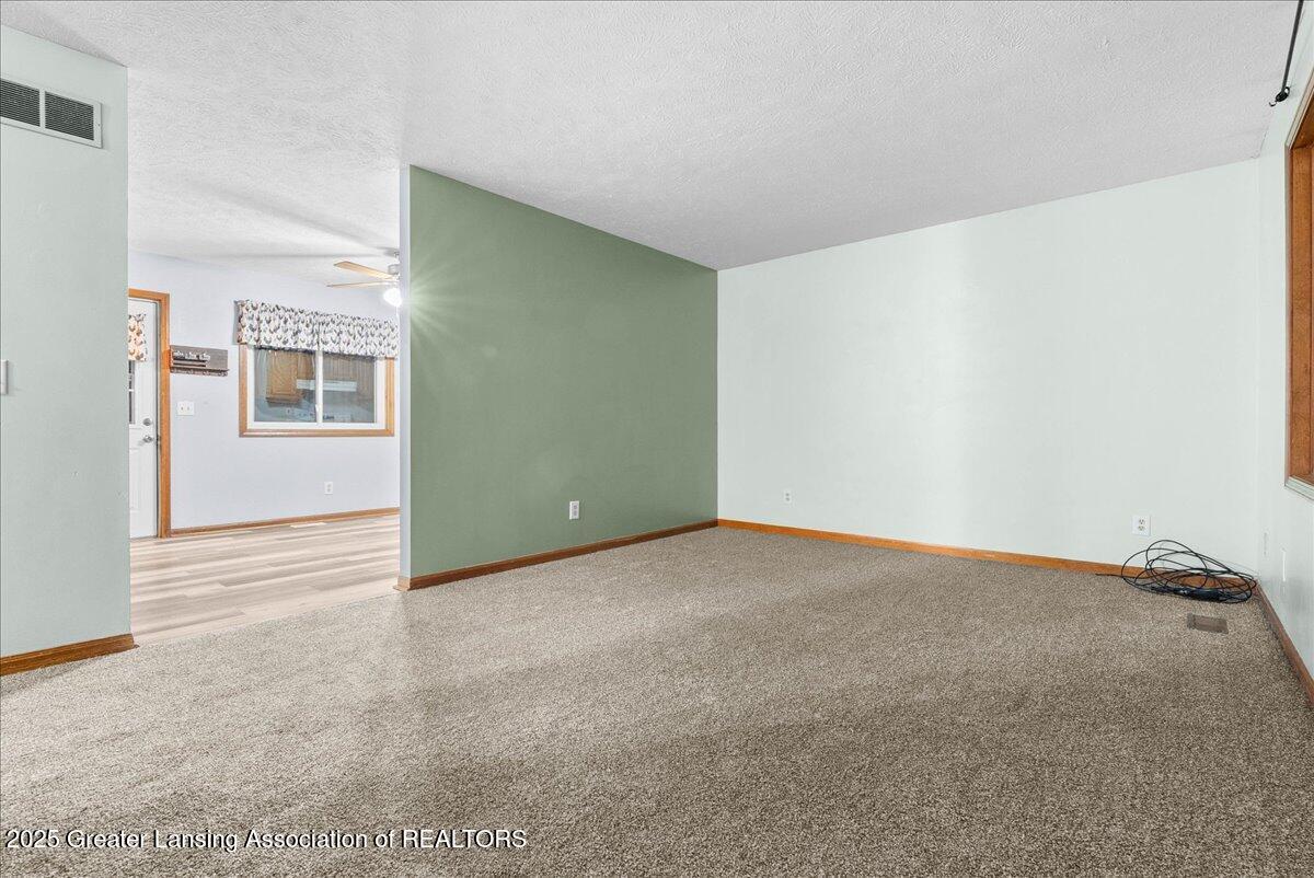 7283 Peck Road Eaton Rapids, MI 48827 - Photo 4 of 25 31-Media Jett-30