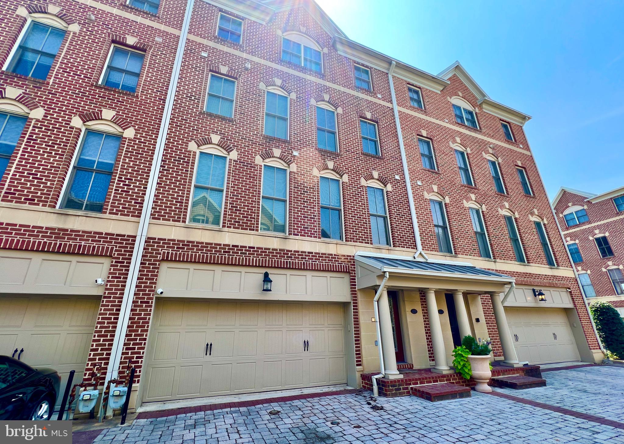 1255 Dockside Circle Baltimore, MD 21224 - Photo 12 of 79 2 CAR GARAGE & 2 CAR PARKING PAD