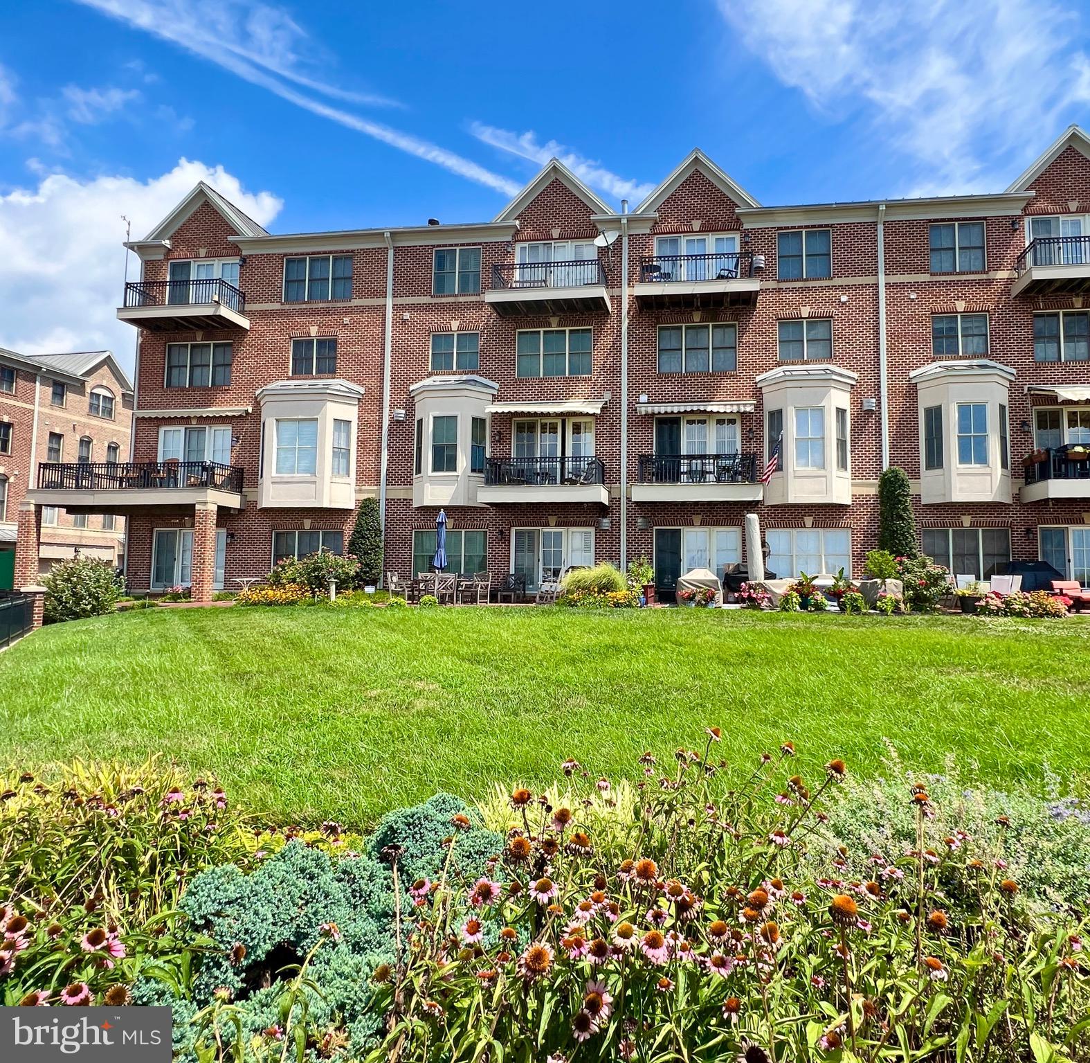 1255 Dockside Circle Baltimore, MD 21224 - Photo 5 of 79