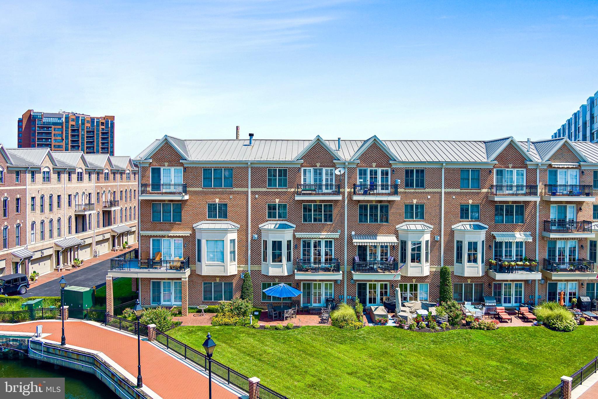 1255 Dockside Circle Baltimore, MD 21224 - Photo 7 of 79