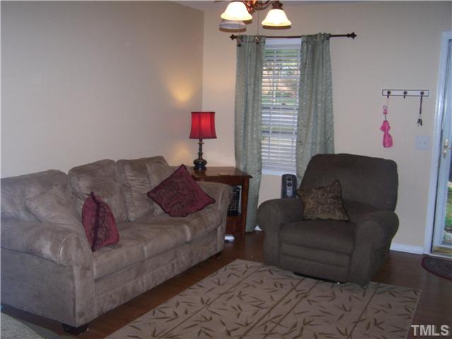 7605 Idolbrook Lane Raleigh, NC 27615 - Photo 3 of 7 Gallery Image 3