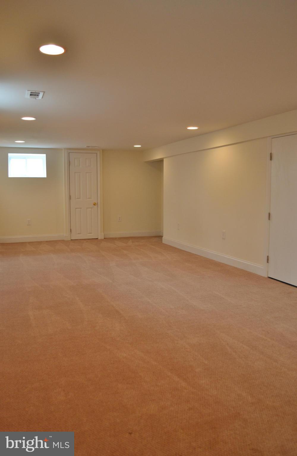 2917 Onyx Road Baltimore, MD 21234 - Photo 30 of 30 Family Room