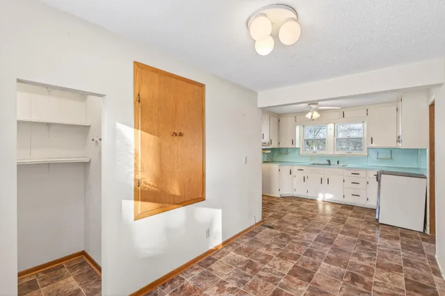 $279,900 | 909 Pacific Avenue, Waverly, MN 55390