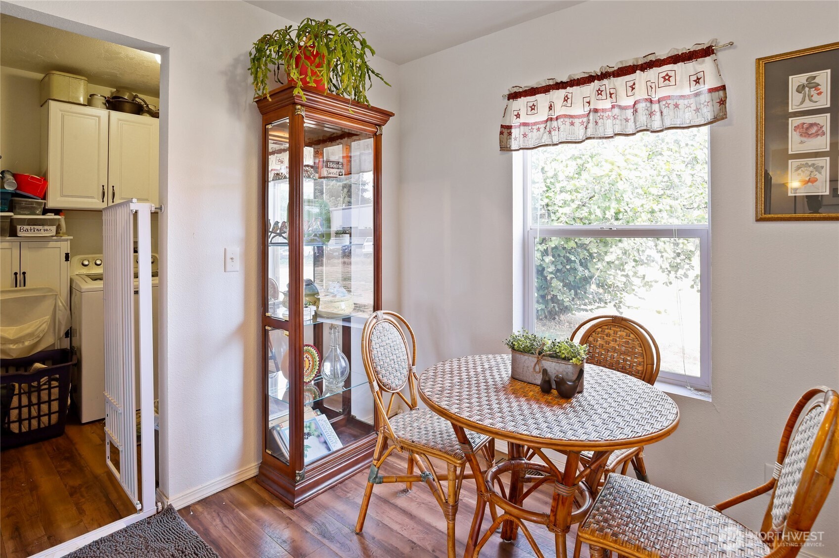 270 Romerman Road, Unit 34 Chehalis, WA 98532 - Photo 13 of 34 a view of a balcony dining area