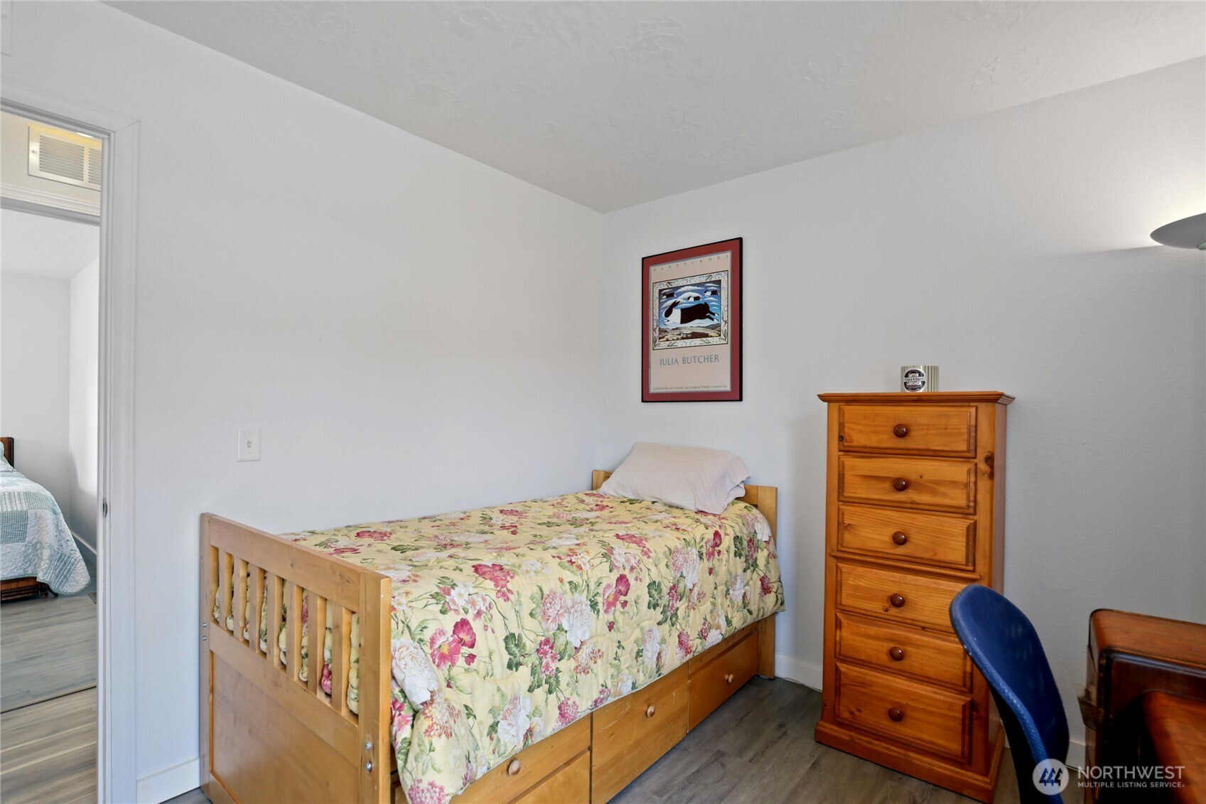 270 Romerman Road, Unit 34 Chehalis, WA 98532 - Photo 17 of 34 a bedroom with a bed and a closet