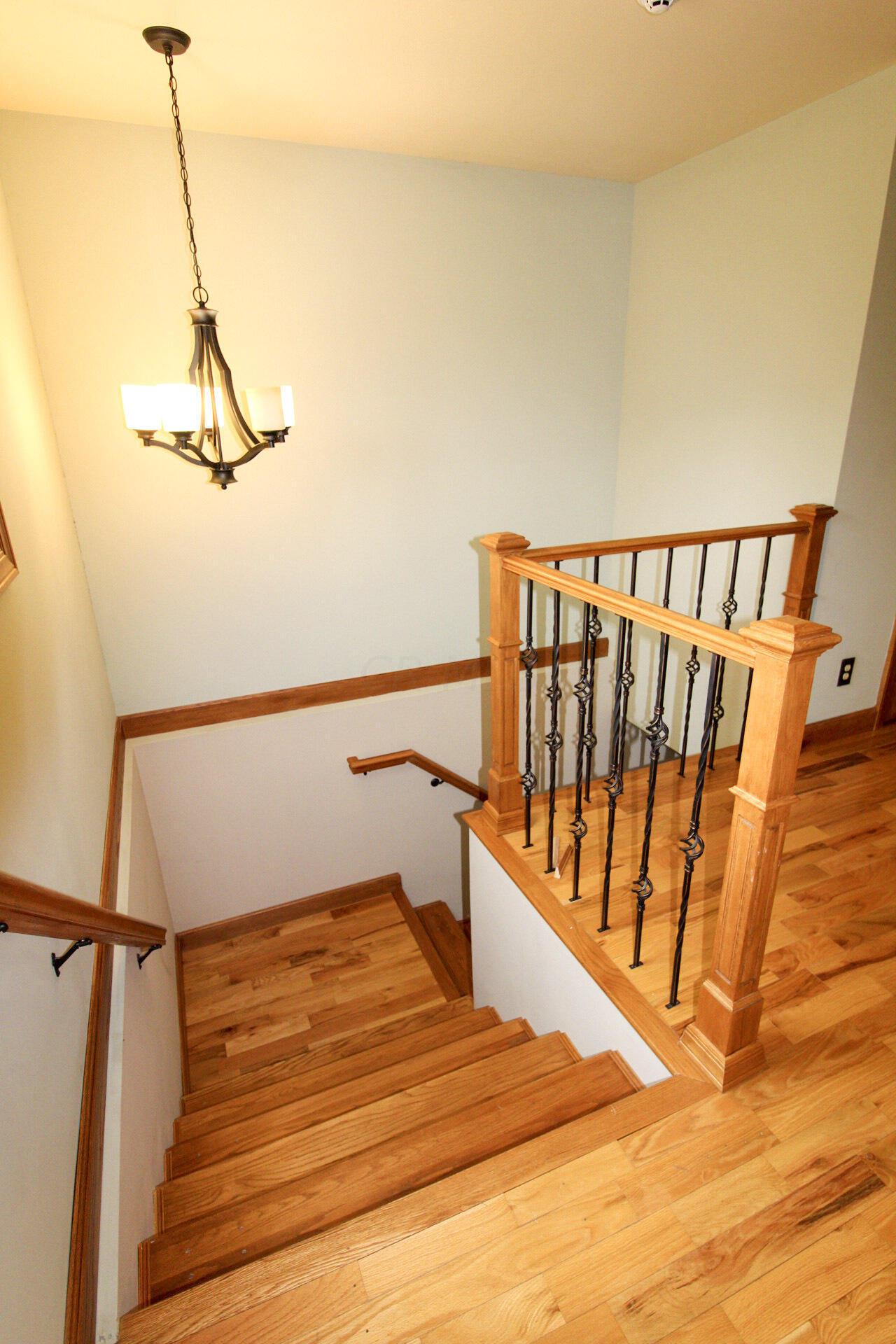 10680 Lancaster-Circleville Road Southwest Amanda, OH 43102 - Photo 27 of 36 Stairs back to garage