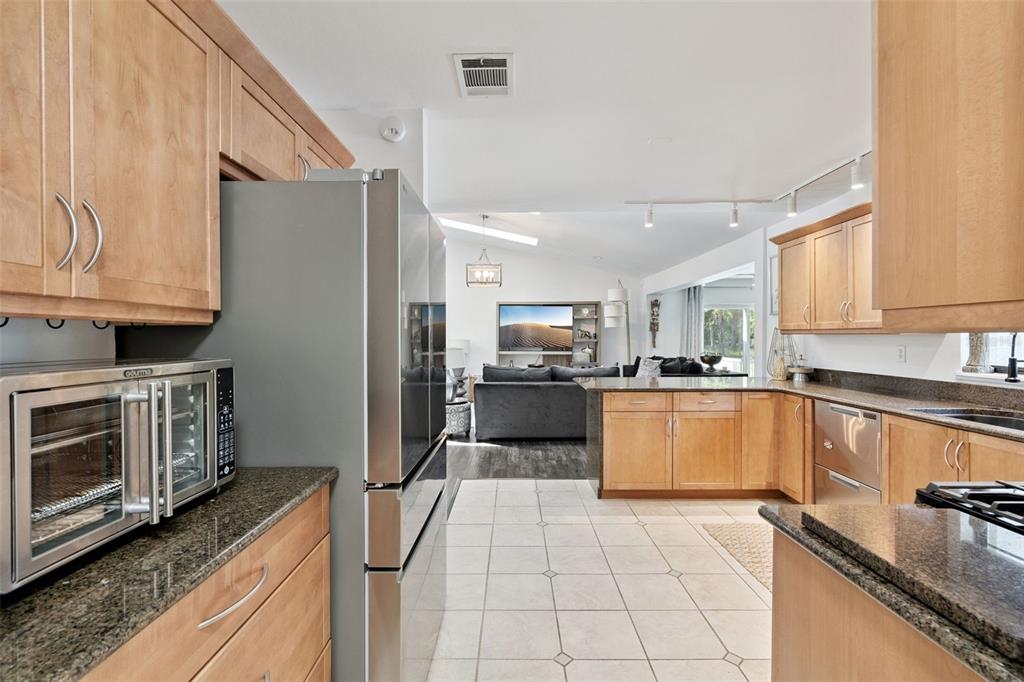 298 Lake Markham Road Sanford, FL 32771 - Photo 19 of 68