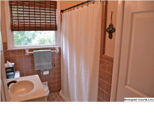 1237 Ingram Avenue Birmingham, AL 35213 - Photo 16 of 30