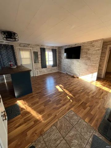 $1,100 | 930 West 590 South, Wolcottville, IN 46795