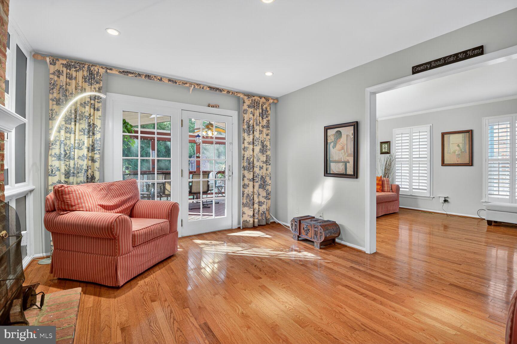109 Aberdeen Road Rockville, MD 20850 - Photo 9 of 30 a living room with furniture and a large window