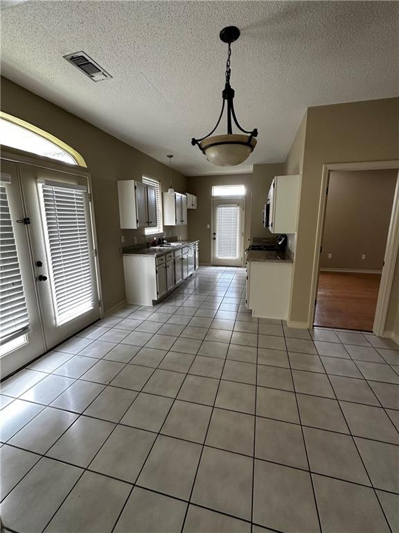 616 Ramon Street Mandeville, LA 70448 - Photo 3 of 9