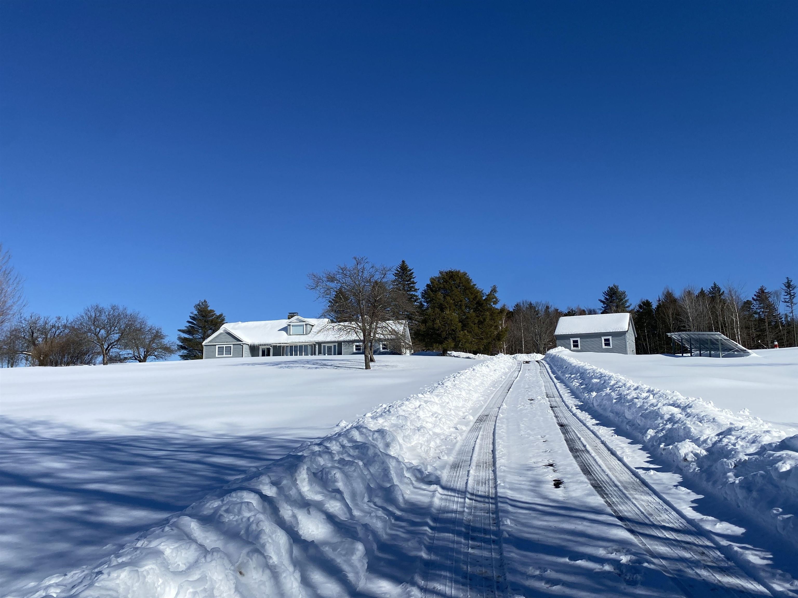 708 Gates Farm Road Elmore, VT 05680 - Photo 3 of 39