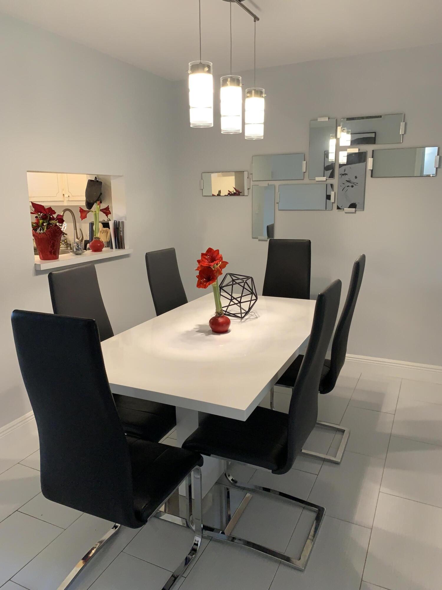 2500 Fiore Way, Unit 109 Delray Beach, FL 33445 - Photo 2 of 14 DINING ROOM