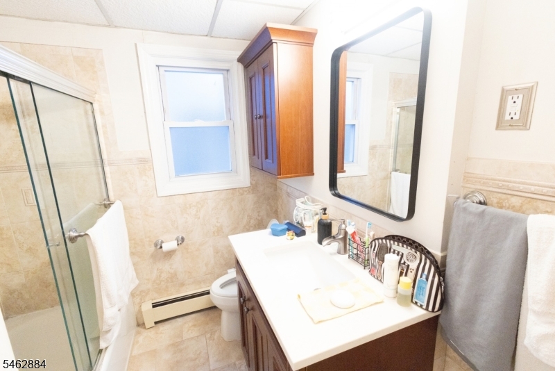 74 Raritan Road Linden, NJ 07036 - Photo 14 of 27 Gallery Image 14