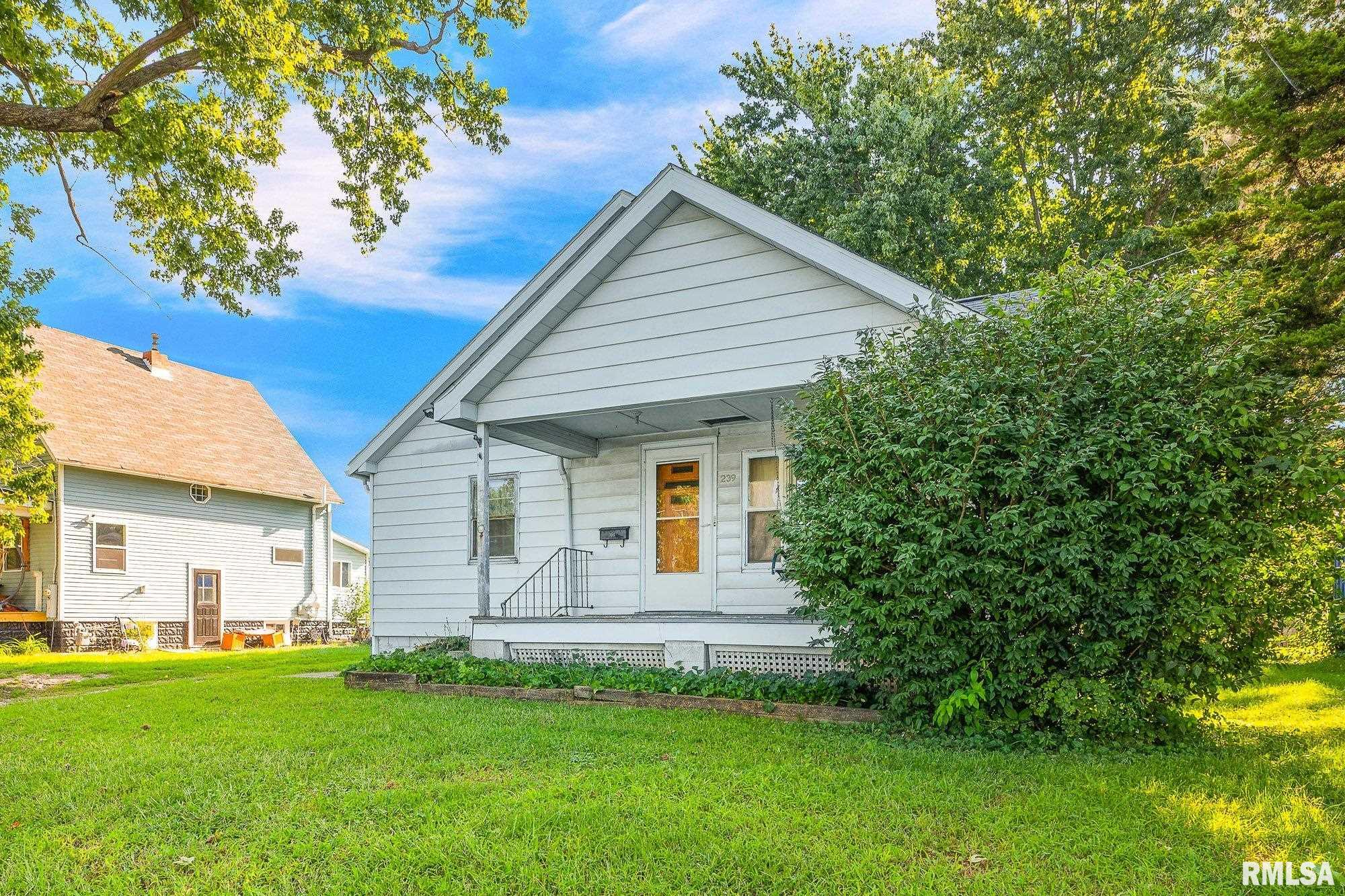 239 North Elmwood Road Farmington, IL 61531 - Photo 20 of 27 Gallery Image 20