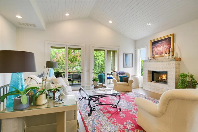 $2,345,000 | 2305 Barton Creek Boulevard, Unit 20, Austin, TX 78735