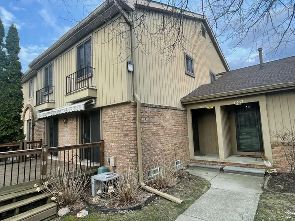 $209,500 | 41535 Bedford Drive, Canton, MI 48187
