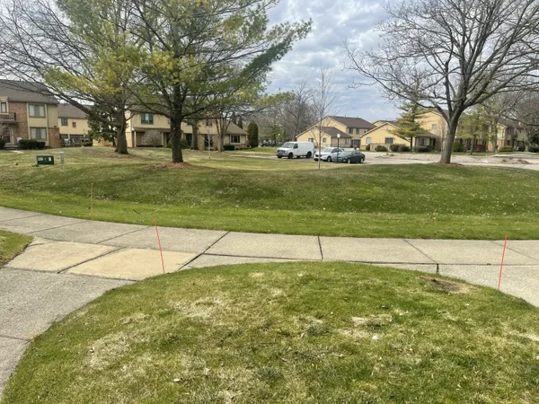 $215,000 | 41535 Bedford Drive, Canton, MI 48187